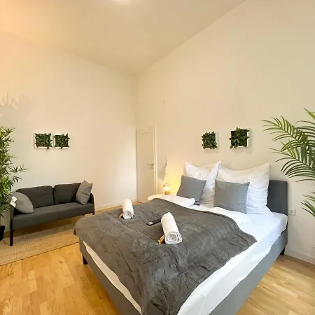 Jungle Retreat Apartments Im Zentrum Bremen Exterior photo