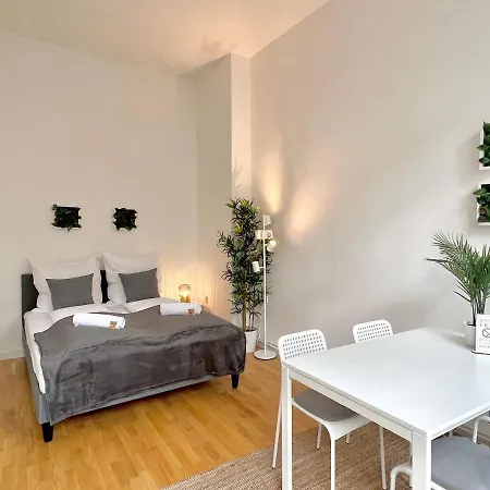 Jungle Retreat Apartments Im Zentrum Bremen Exterior photo