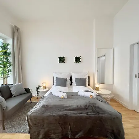 Jungle Retreat Apartments Im Zentrum Bremen Exterior photo